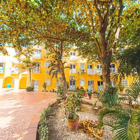 En El Centro, Edificio Bóvedas * Cartagena